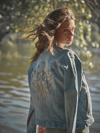 Women's Boot Stitch Denim Trucker Jacket in Medium Wash