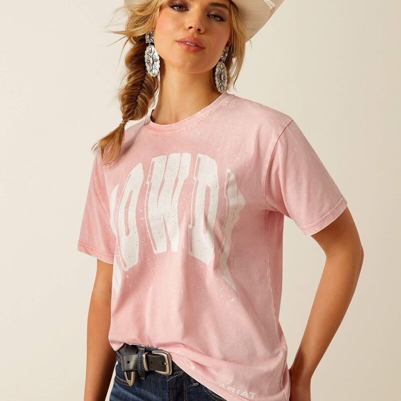 Ariat Women's Howdy Boyfriend Fit T-Shirt in Pink