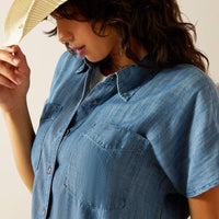 Ariat Women's Vacation S/S Western Button Down Shirt in Blue Chambray