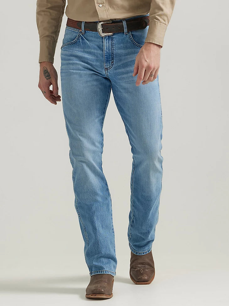 Wrangler Retro Men's Slim Boot Cut Jean- Codigo