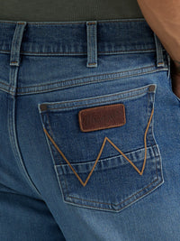 Wrangler Retro Men's Relaxed Bootcut Jean in Andalusian