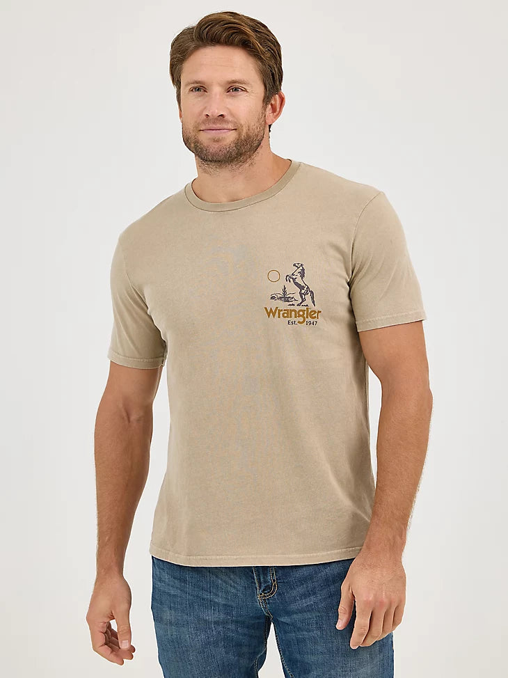 Wrangler Men's Mineral Wash Graphic Logo T-Shirt in Trenchcoat