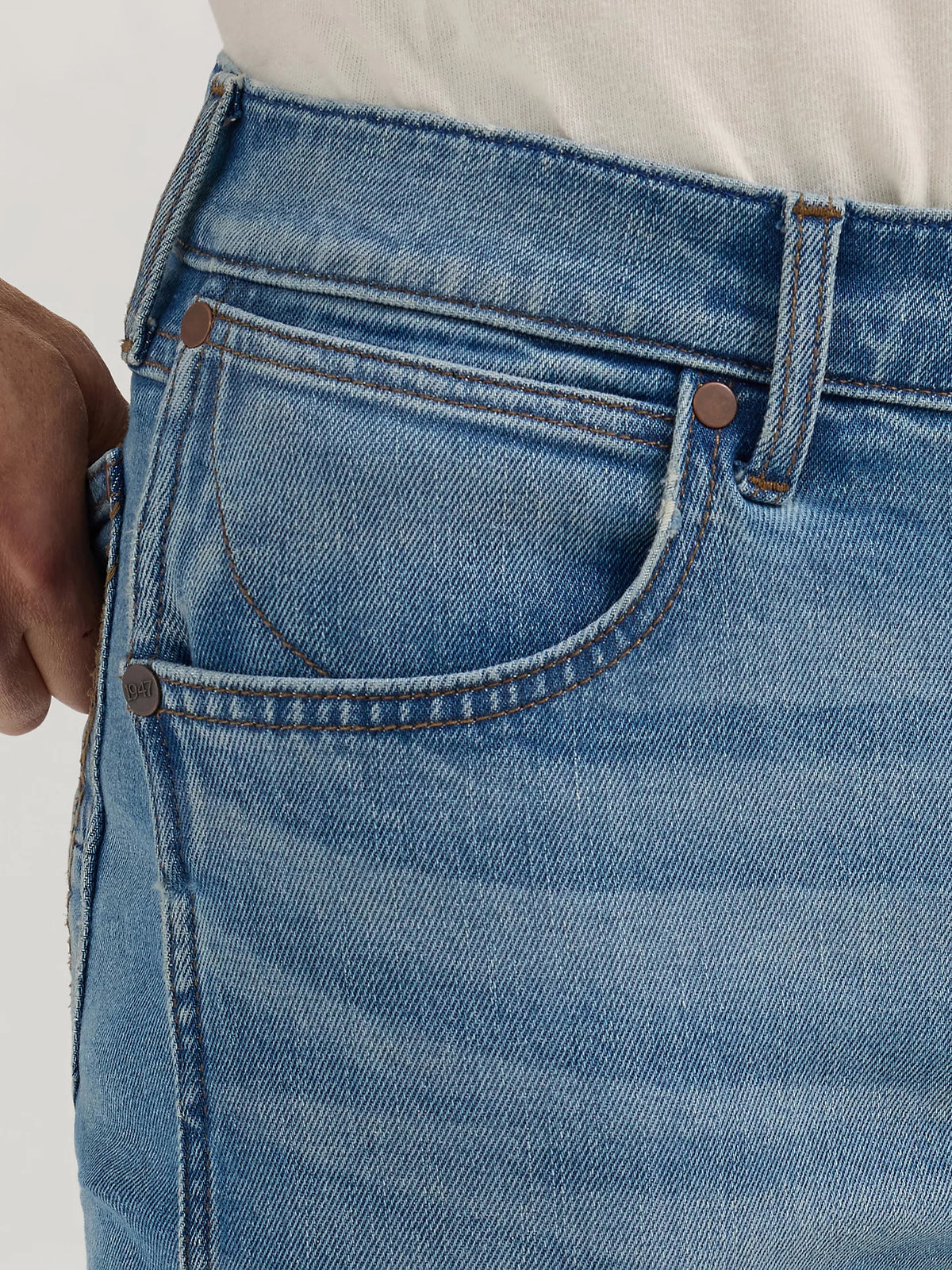 Wrangler Retro Men's Slim Fit Bootcut Jean in Charles