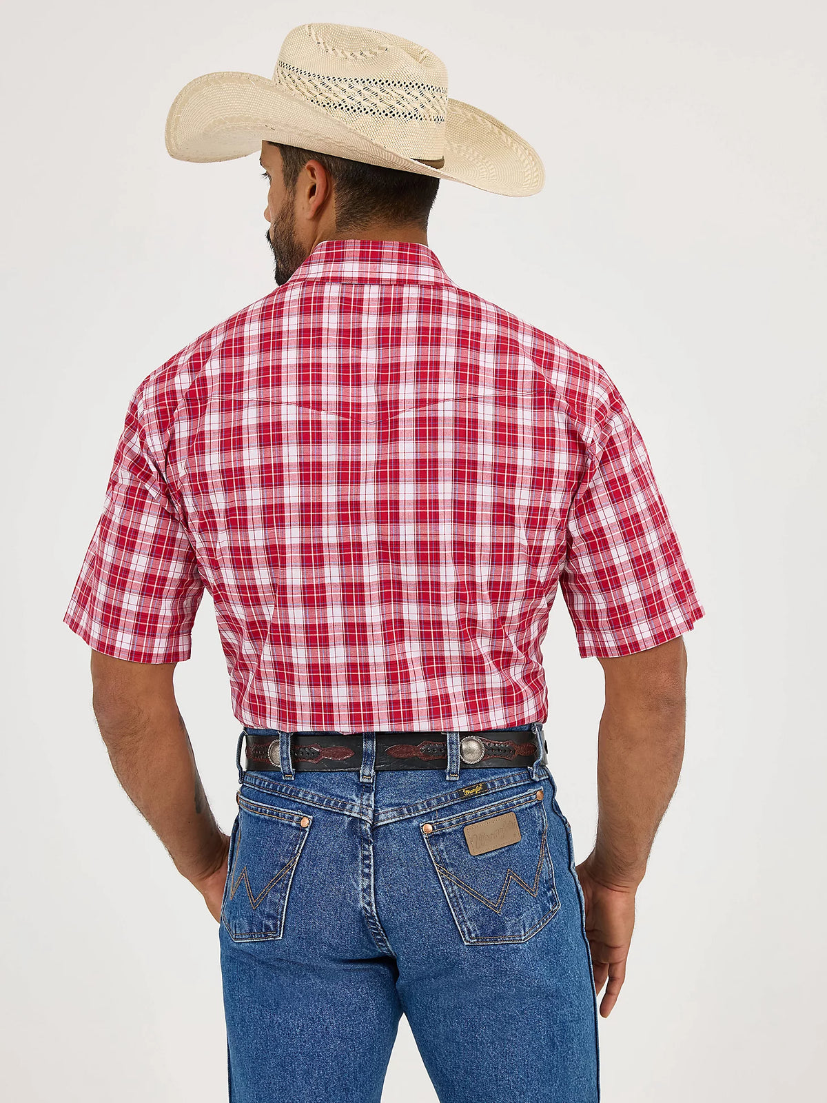 Wrangler Men's S/S Wrinkle Resist Plaid Western Snap Shirt in Candy Apple