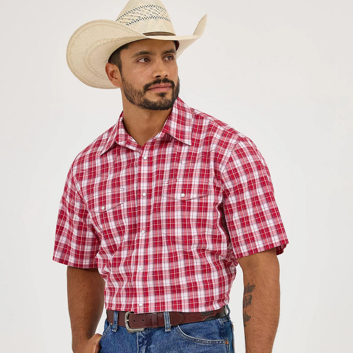 Wrangler Men's S/S Wrinkle Resist Plaid Western Snap Shirt in Candy Apple