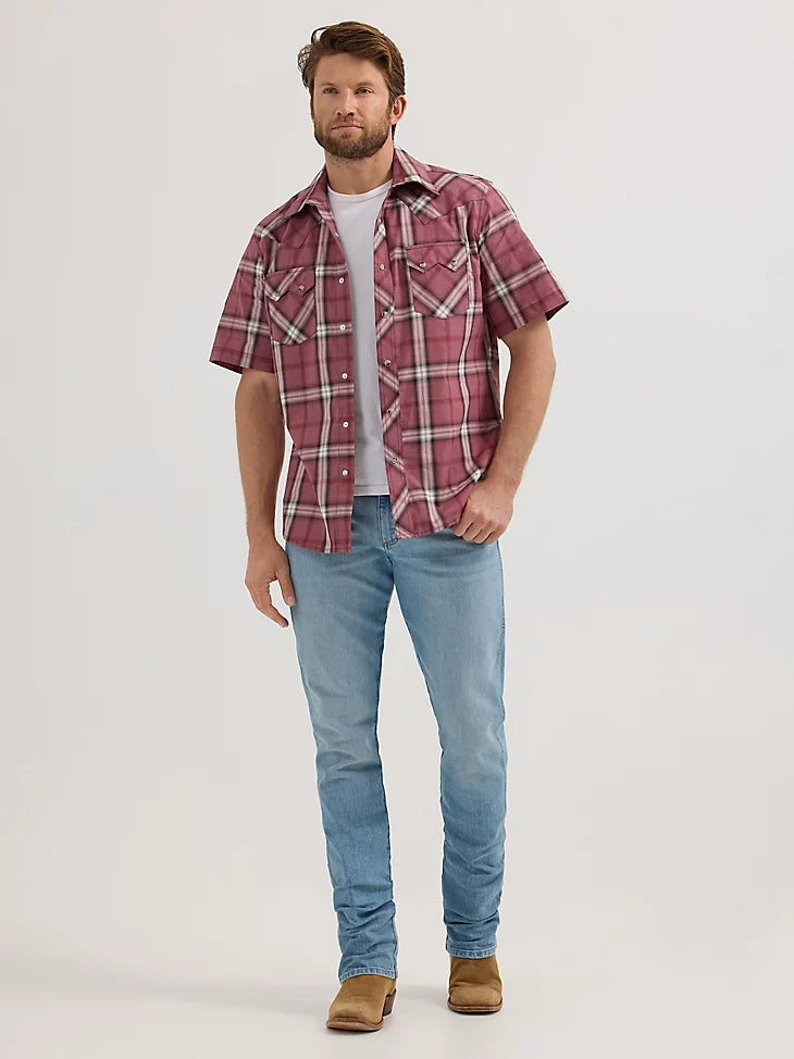 Wrangler Retro Men's S/S Sawtooth Pocket Plaid Western Snap Shirt in Dark Rose