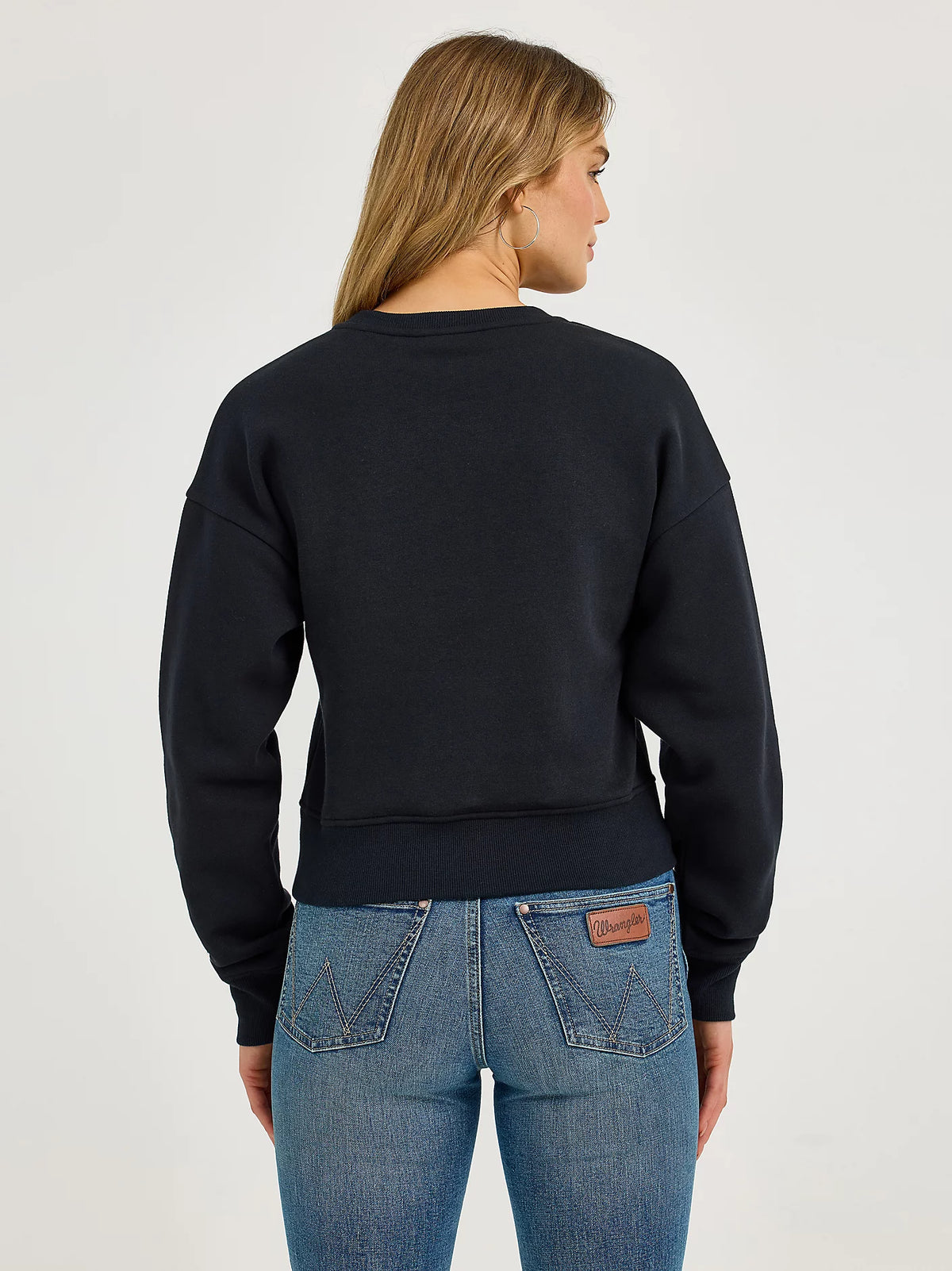 Wrangler Retro Women's Long Live Cowboys Crewneck Sweatshirt in Onyx
