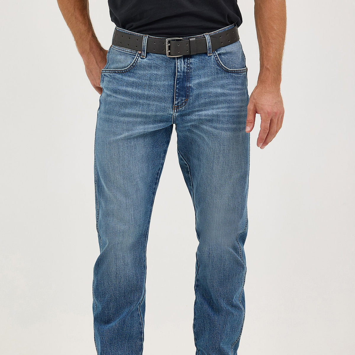Wrangler Retro Men's Relaxed Bootcut Jean in Harris