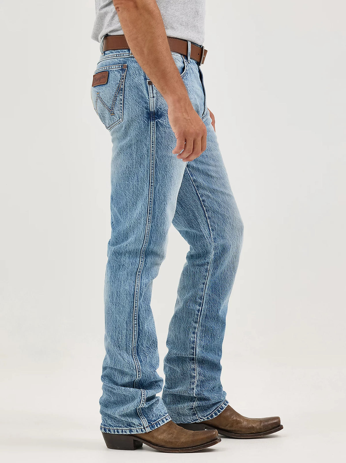 Wrangler Retro Men's Slim Fit Bootcut Jean in Jones