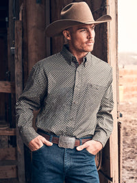 Wrangler Men's L/S George Strait Button Down Shirt in Coffee Rhombi (Available in Plus Sizes)