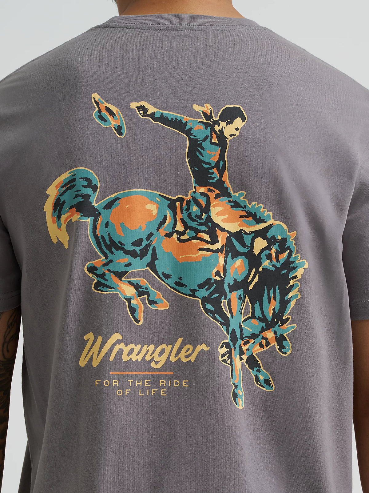 Wrangler Men's S/S Bucking Cowboy Back Graphic T-Shirt in Quiet Shade