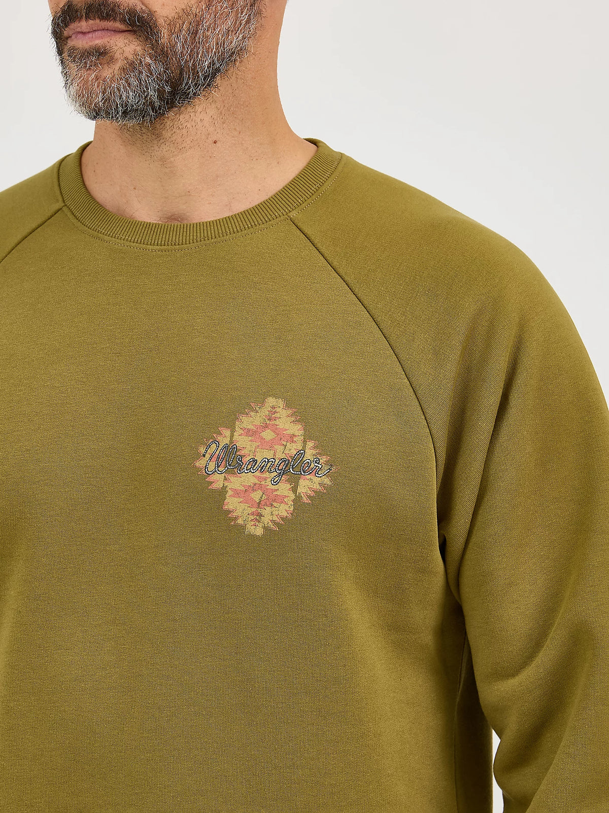 Wrangler Men's L/S Graphic Crew Sweatshirt in Olive