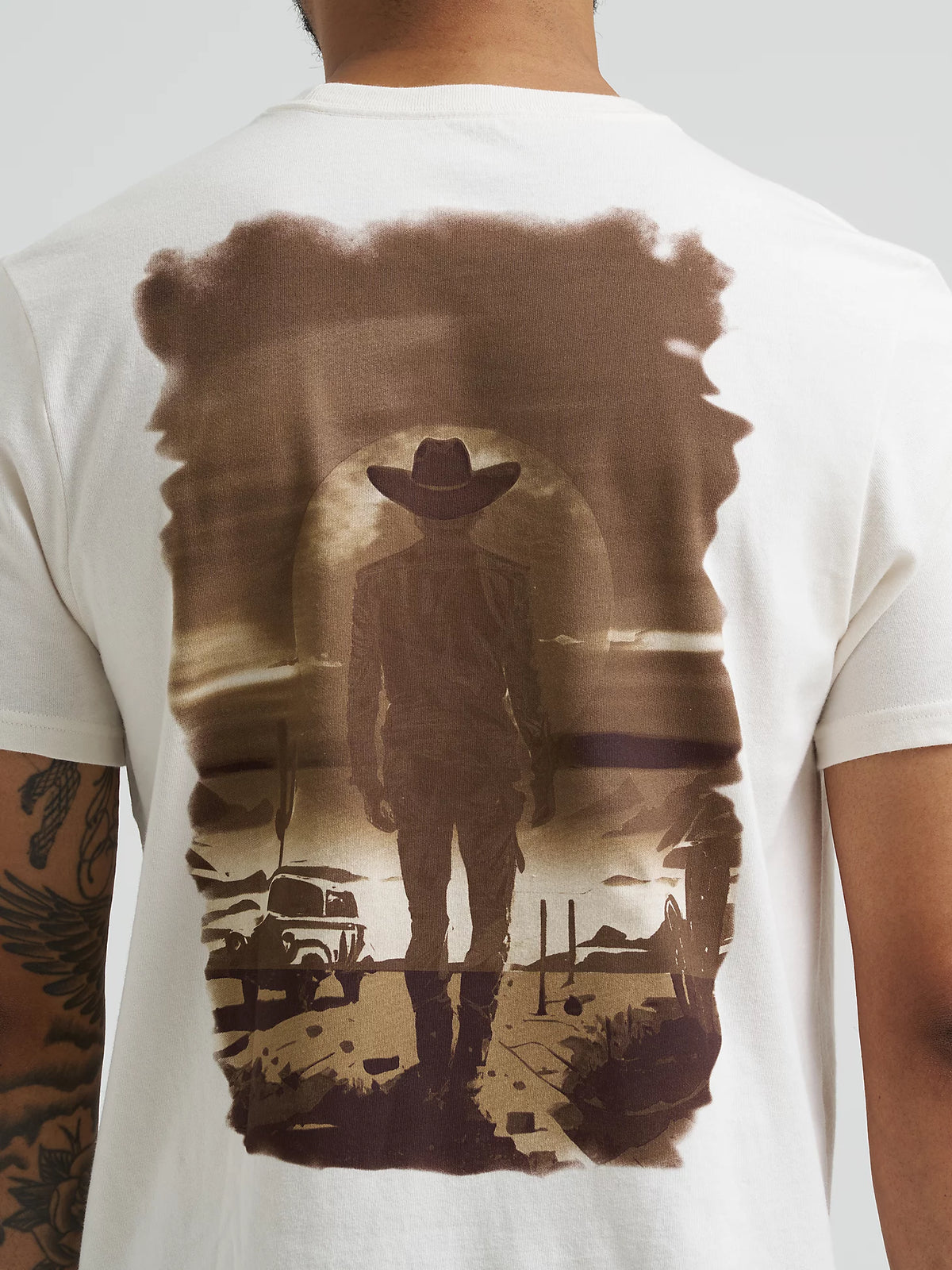 Wrangler Men's S/S Cowboy Back Graphic T-Shirt in Marshmellow