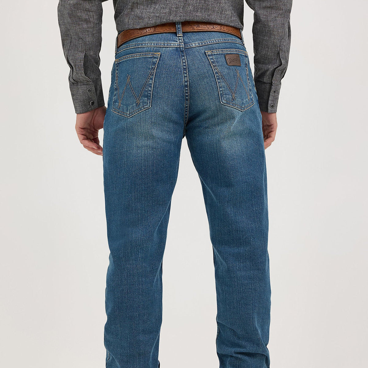 Wrangler 20X Men's Cody Johnson Advanced Comfort 01 Competition Regular Fit Jean in Blue Stone