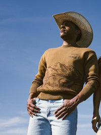 Wrangler x Coors Men's L/S Sweater in Dijon
