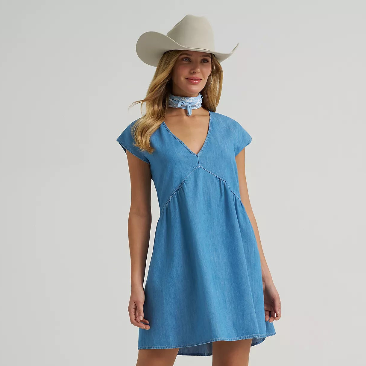 Wrangler Retro Women's Denim Swing Dress in Light Denim – Branded Country Wear