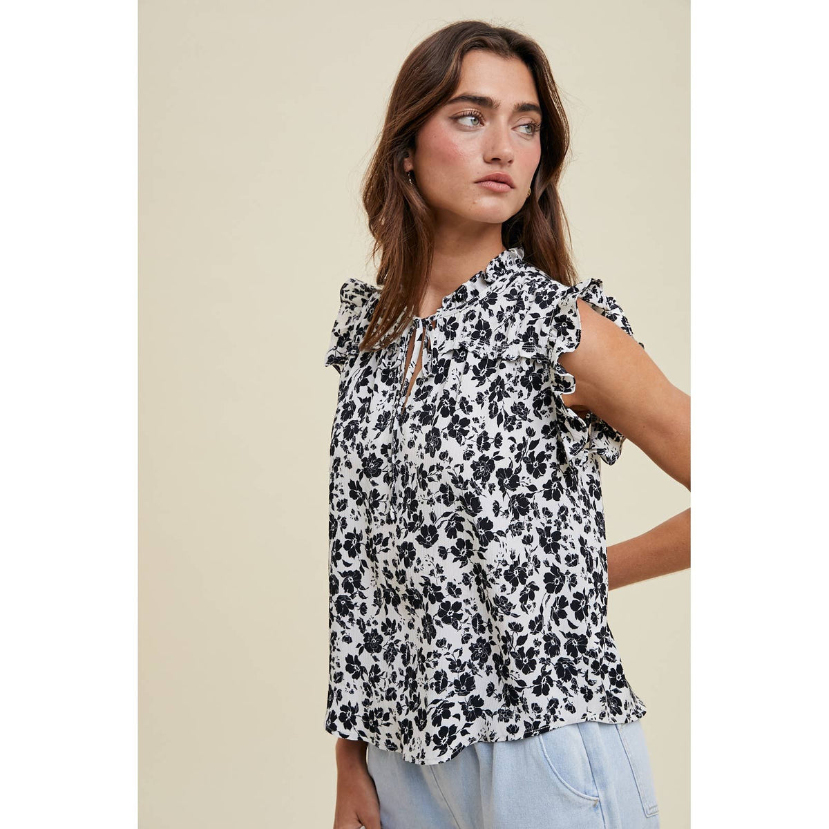 Women's Floral Ruffle Sleeve Blouse in Black and White