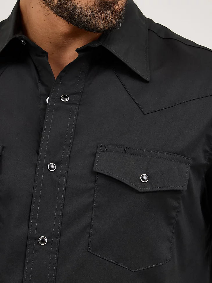 Wrangler Men's L/S Solid Broadcloth Western Snap Shirt in Black