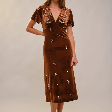 Women's S/S Floral Embroidered Midi Velvet Dress in Brown Large Women's S/S Floral Embroidered Midi Velvet Dress in Brown Large