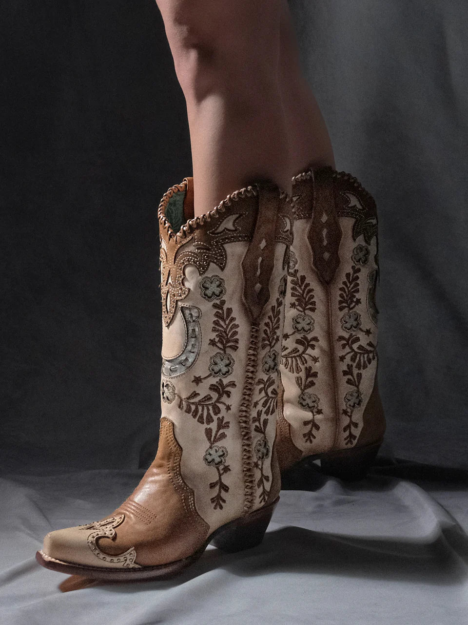 Corral Women's Horseshoe Overlay Embroidery Stud Boots in Honey