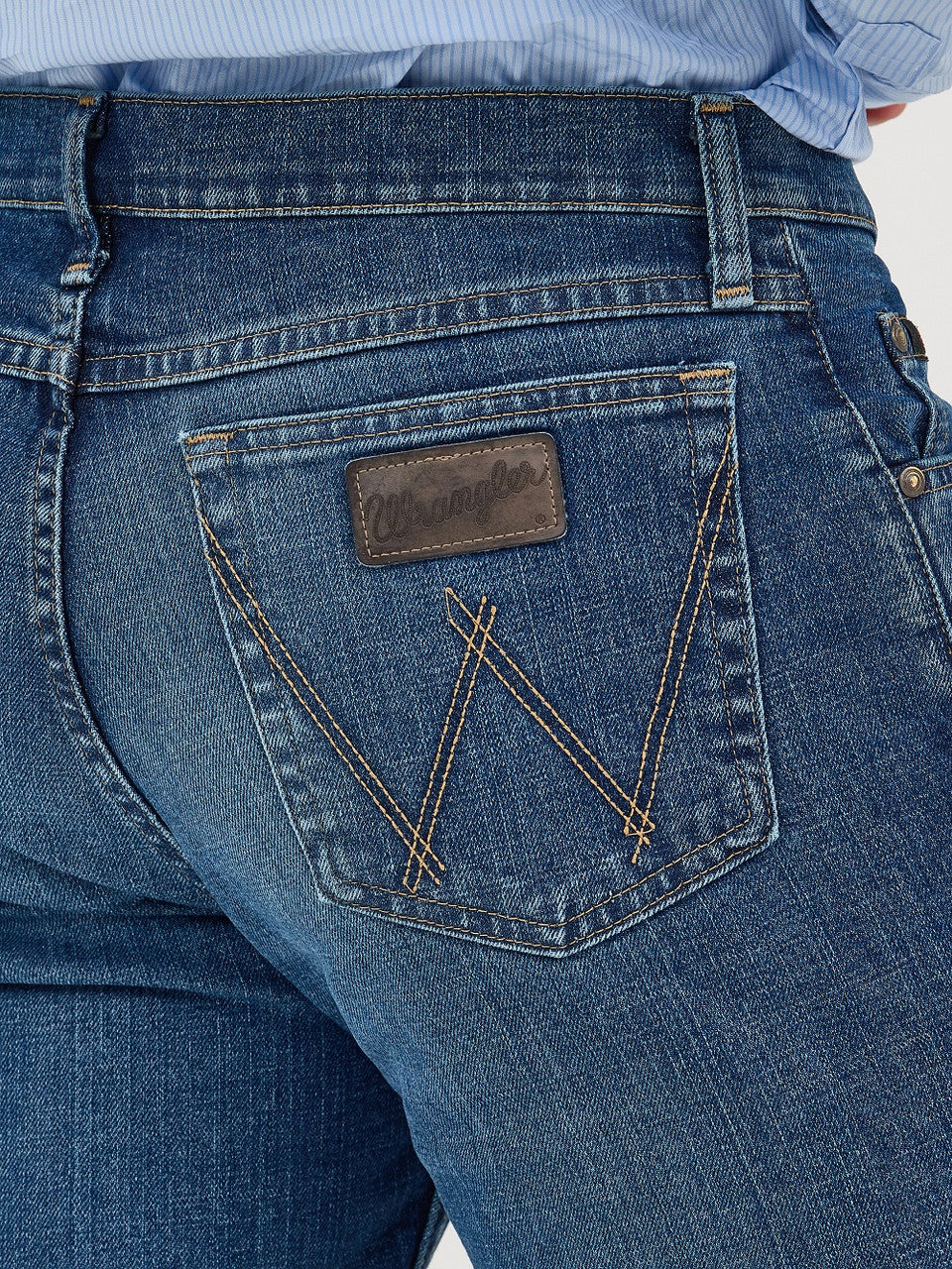 Wrangler 20X Men's Cody Johnson Advanced Comfort 02 Competition Regular Fit Jean in Moonlight