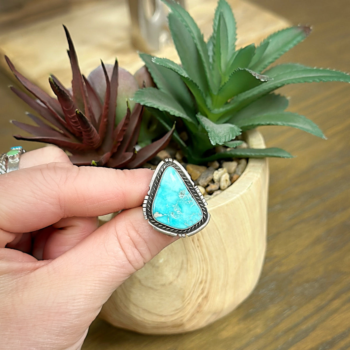 Navajo Handmade Sterling Silver Natural Sonoran Turquoise Ring (Size 6)