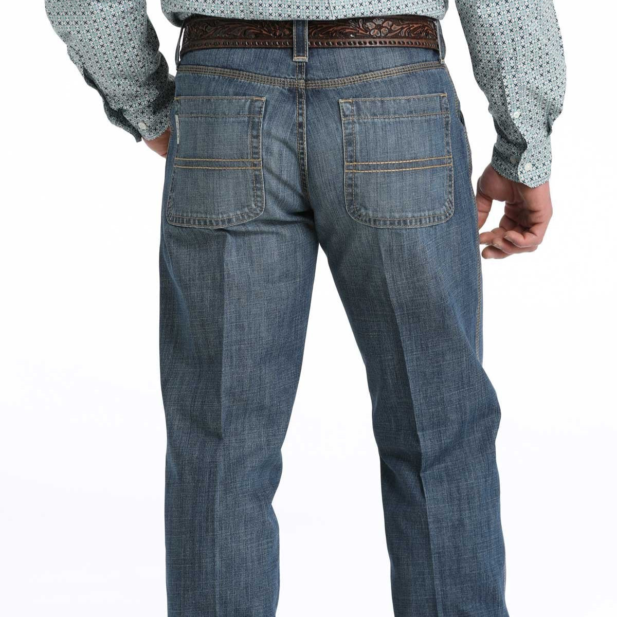 Cinch Men's Grant Relaxed Fit Bootcut Jean in Medium Stonewash