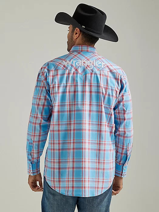 Wrangler Men's Logo Long Sleeve Snap Shirt- Sunny Blue