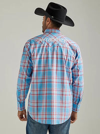 Wrangler Men's Logo Long Sleeve Snap Shirt- Sunny Blue