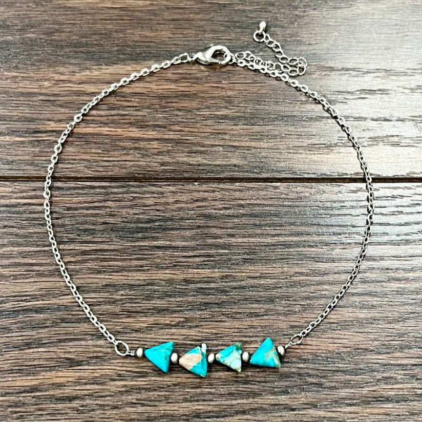15" long Arrowhead Gemstone Pendant Necklace