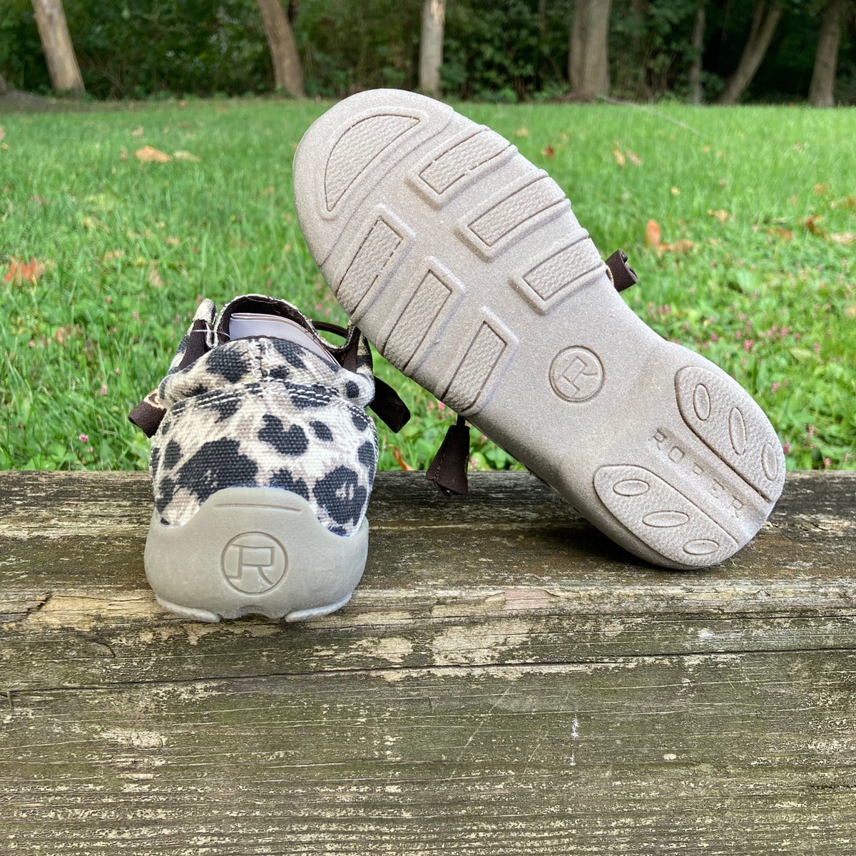 Roper Girl's Chillin Leopard Driving Mocs