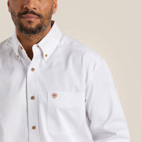 Ariat Men's Solid Twill Classic Fit Button Down Western Shirt in White