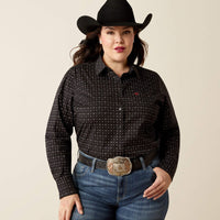 Ariat Women's Kirby Stretch L/S Western Button Down Shirt in Black Gia Geo (Available in Plus Sizes)