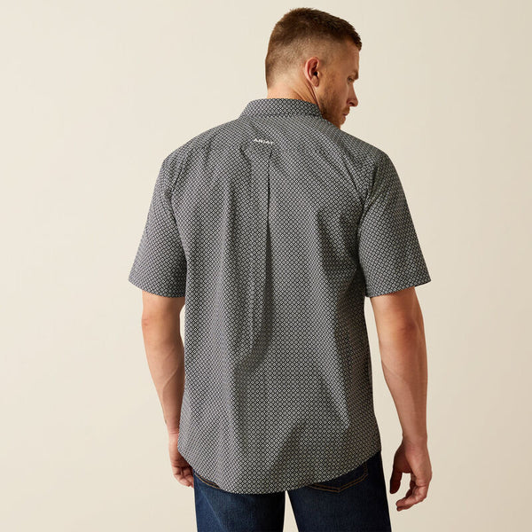 Ariat Men's S/S Geometric Gene Classic Fit Western Button Down Shirt in Black