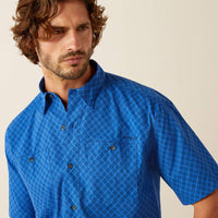 Ariat Men's S/S 360 Airflow Classic Fit Western Button Down Shirt in Blue Medallion