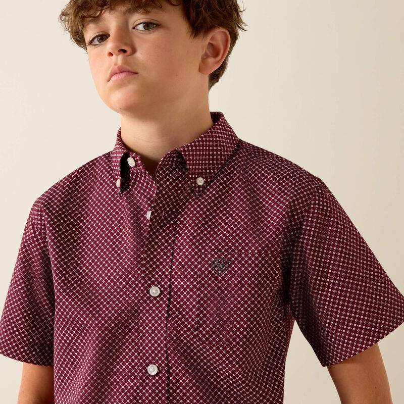 Ariat Boy's S/S Pippin Classic Fit Button Down Shirt in Maroon Banner Geo Print