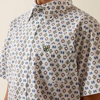Ariat Boy's S/S Seton Classic Fit Button Down Shirt in White Southwest Motif Print