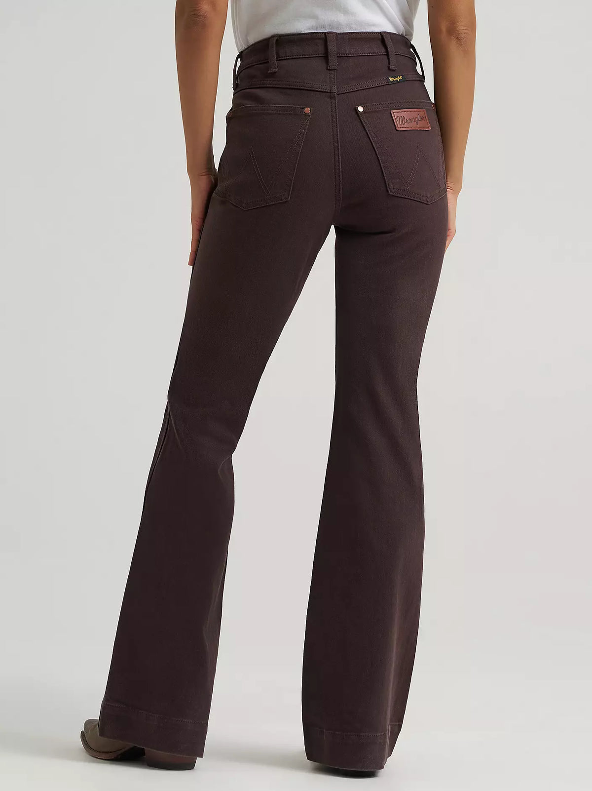 Wrangler Retro Women's Bailey High Rise Colorwash Trouser in Vera