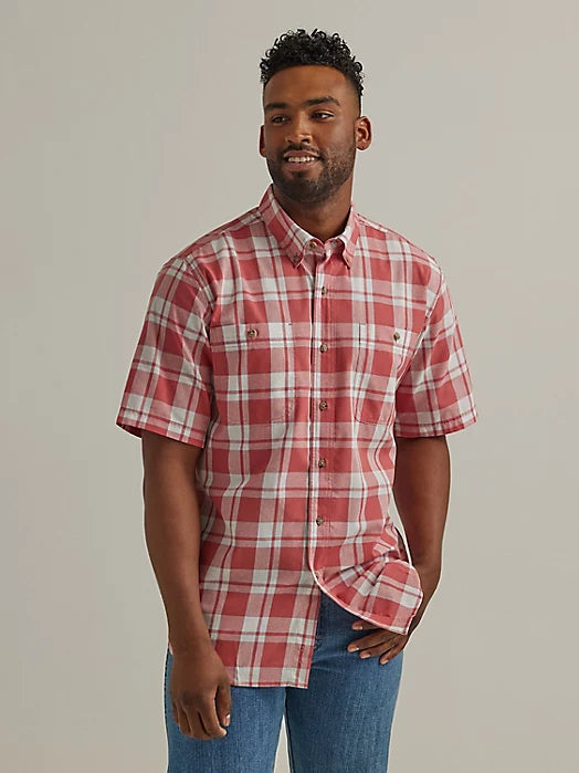 Wrangler Men's Rugged Wear Plaid Short Sleeve Button Down Shirt- Cedar Red