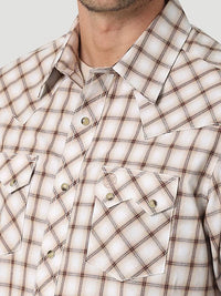 Wrangler Retro Men's Long Sleeve Sawtooth Snap Plaid Shirt in Brown