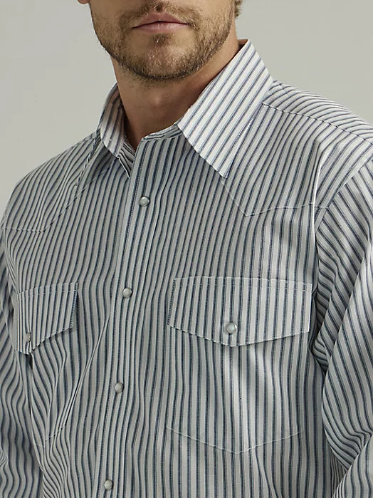 Wrangler Men's Wrinkle Resistant Long Sleeve Stripe Western Snap Shirt