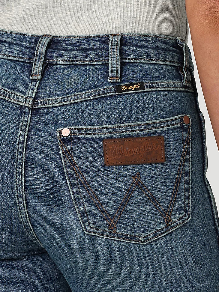Wrangler Retro Women's Premium High Rise Trouser in Briley