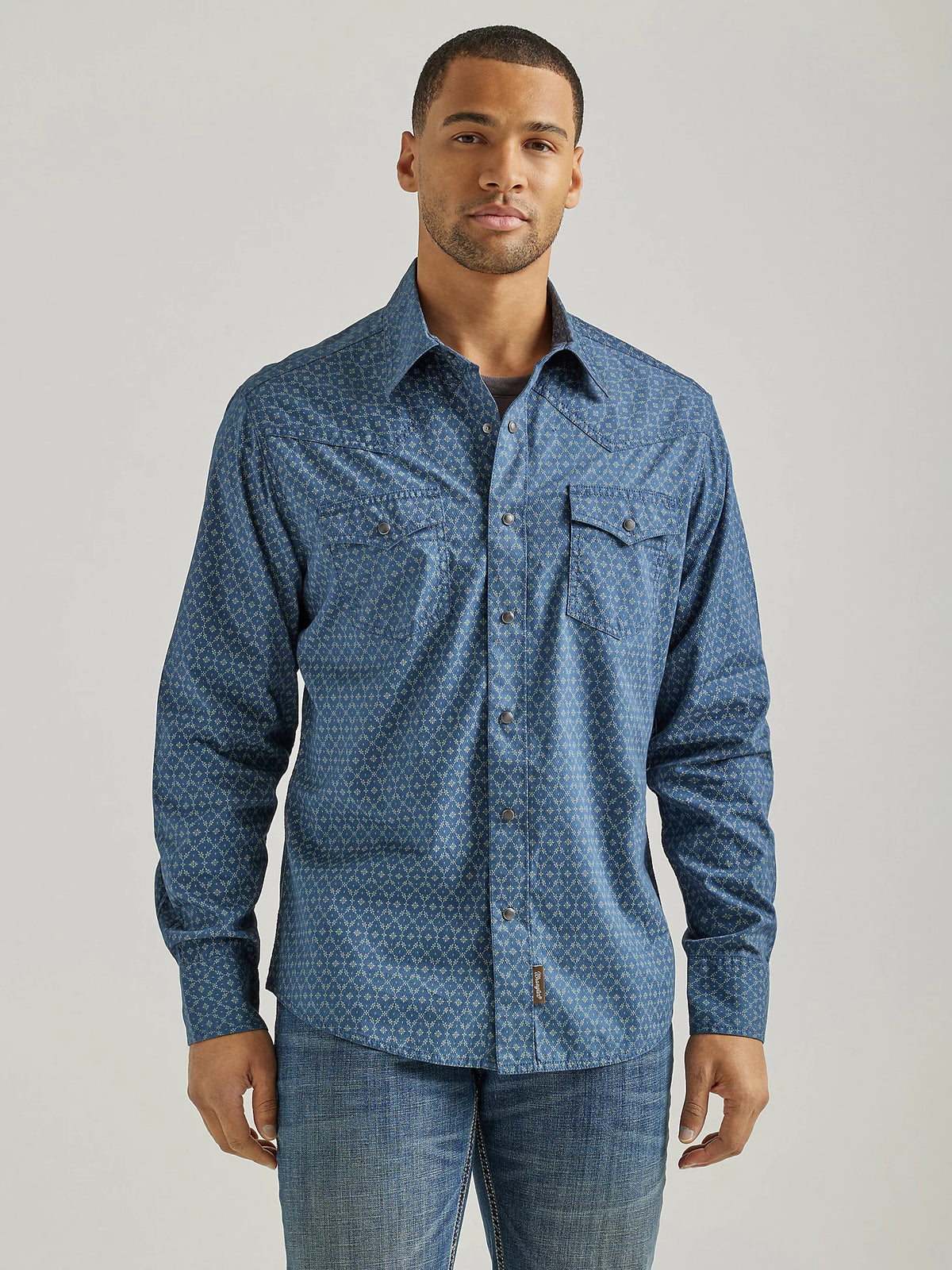 Men's Wrangler Retro Premium Western Snap Shirt in Blue Flower
