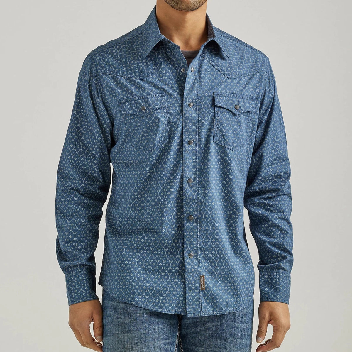 Men's Wrangler Retro Premium Western Snap Shirt in Blue Flower Chain