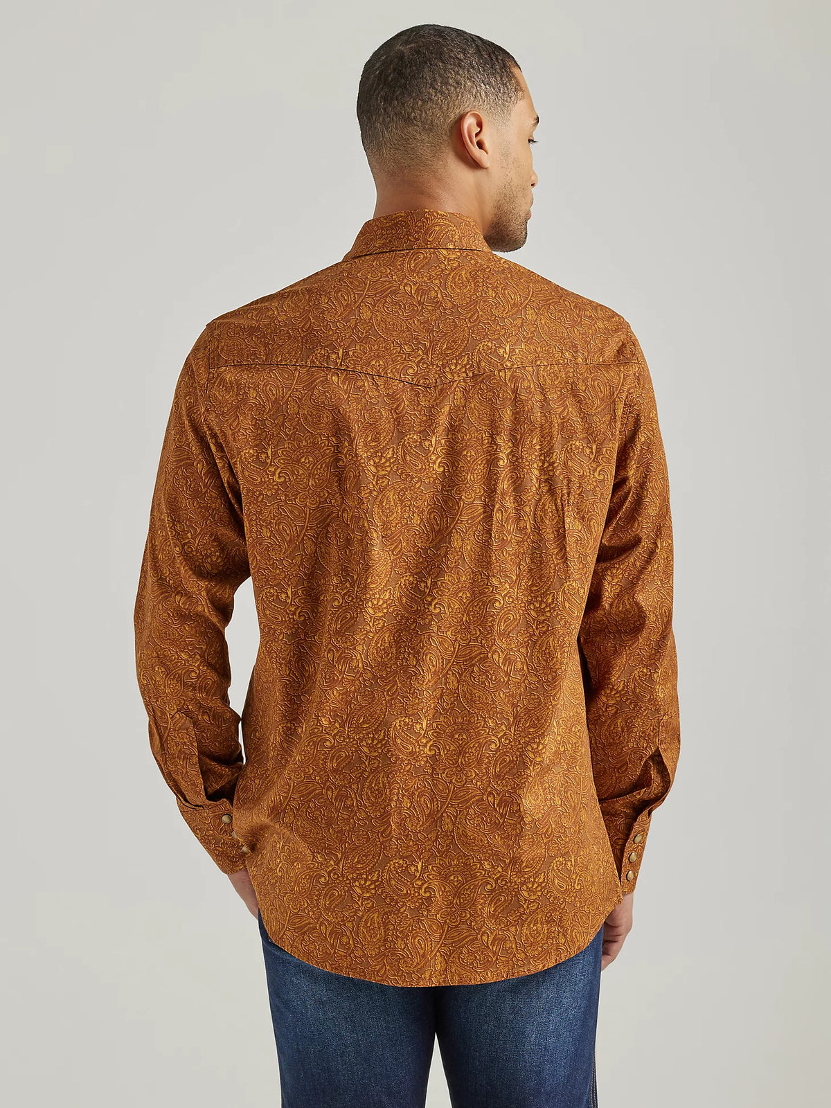 Wrangler Way Out West Men's Long Sleeve Western Snap Shirt in Raw Hide