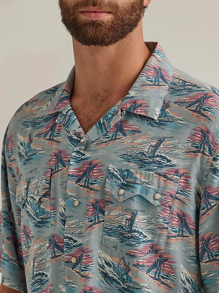 Wrangler Men's Coconut Cowboy Snap Front Camp Shirt in Surf Blue