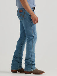 Wrangler Retro Men's Slim Fit Bootcut Jean in Flintlock