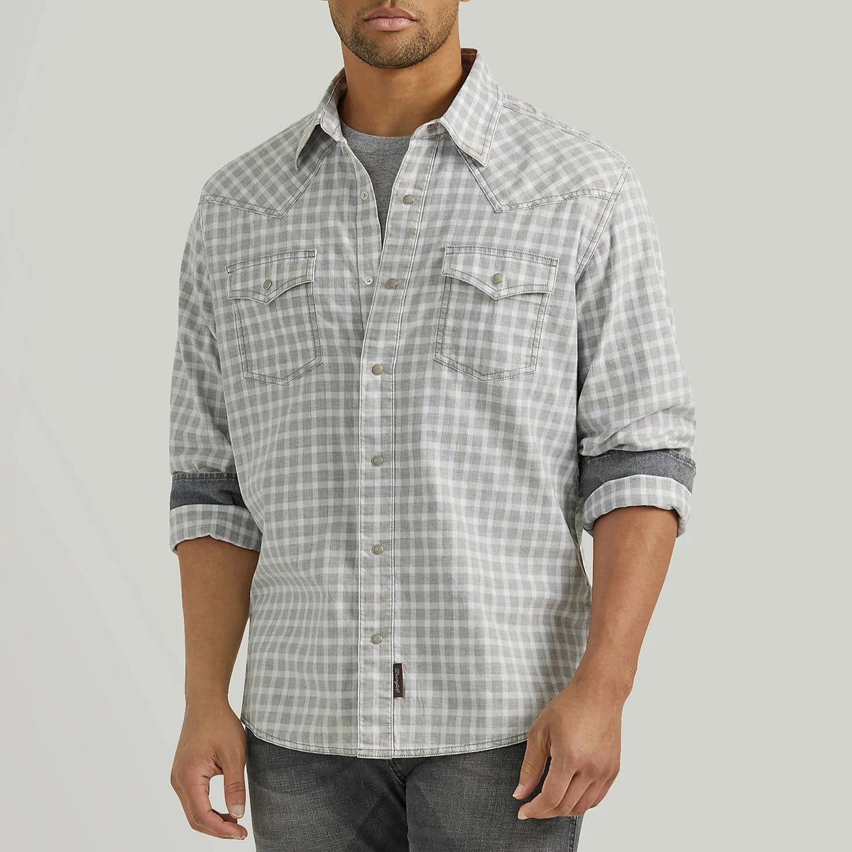 Wrangler Retro Men's L/S Premium Plaid Western Snap Shirt in Pale Grey