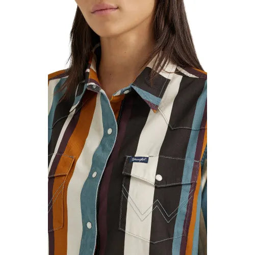 Wrangler Retro Women's L/S Boyfriend Western Vintage Snap Shirt in Desert Serape Stripe