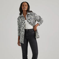 Wrangler Retro Women's L/S Boyfriend Western Snap Shirt in Grey Geo